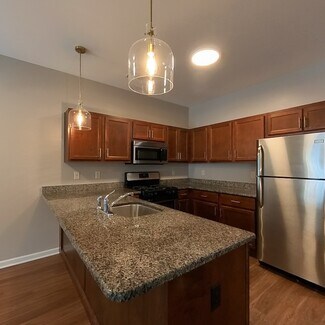 Plus de détails pour 23 Units- Williamsville/East Amherst NY – Multi-résidentiel à vendre