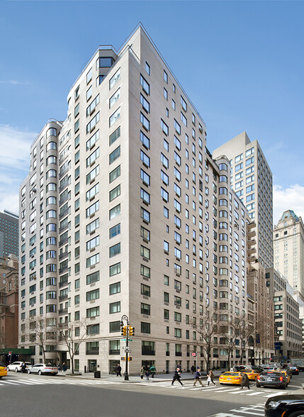 530 Park Ave, New York, NY for lease - Building Photo - Image 1 of 2