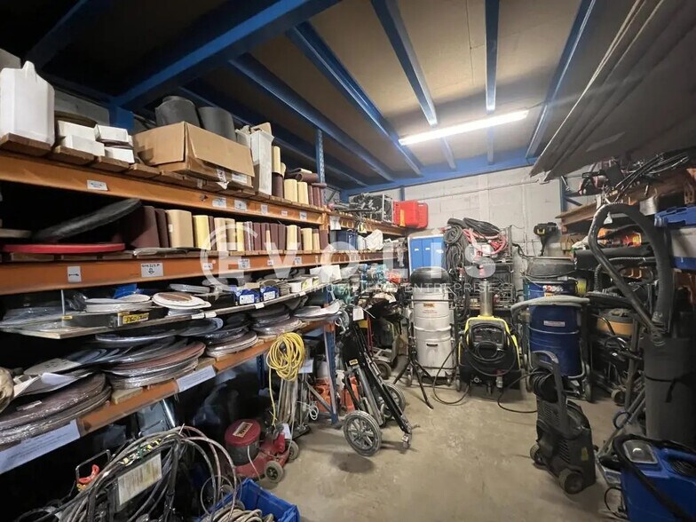 Local d'activités dans Champigny-sur-Marne à vendre - Photo intérieure - Image 2 de 18