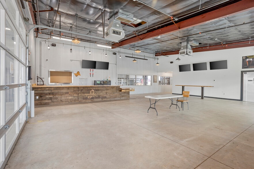 2702 Fort Worth Hwy, Hudson Oaks, TX à vendre - Photo intérieure - Image 3 de 28