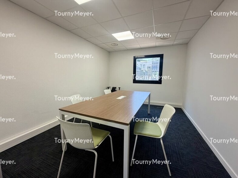 9 Rue Ritay, Toulouse for lease - Interior Photo - Image 2 of 7