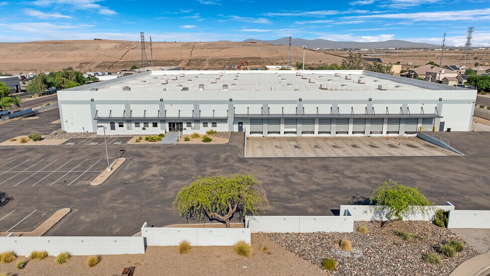 10950 W Northview Ave, Glendale, AZ à louer - Photo du bâtiment - Image 2 de 7