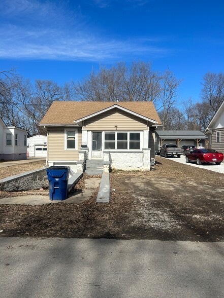 11412 E 20th St S, Independence, MO for sale - Primary Photo - Image 1 of 1