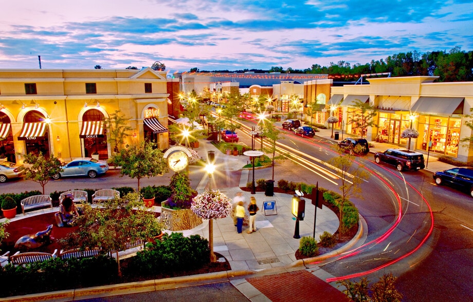 100-400 N Adams Rd, Rochester Hills, MI for lease - Building Photo - Image 1 of 11