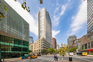 Plus de détails pour 1965 Broadway, New York, NY - Commerce de détail à louer