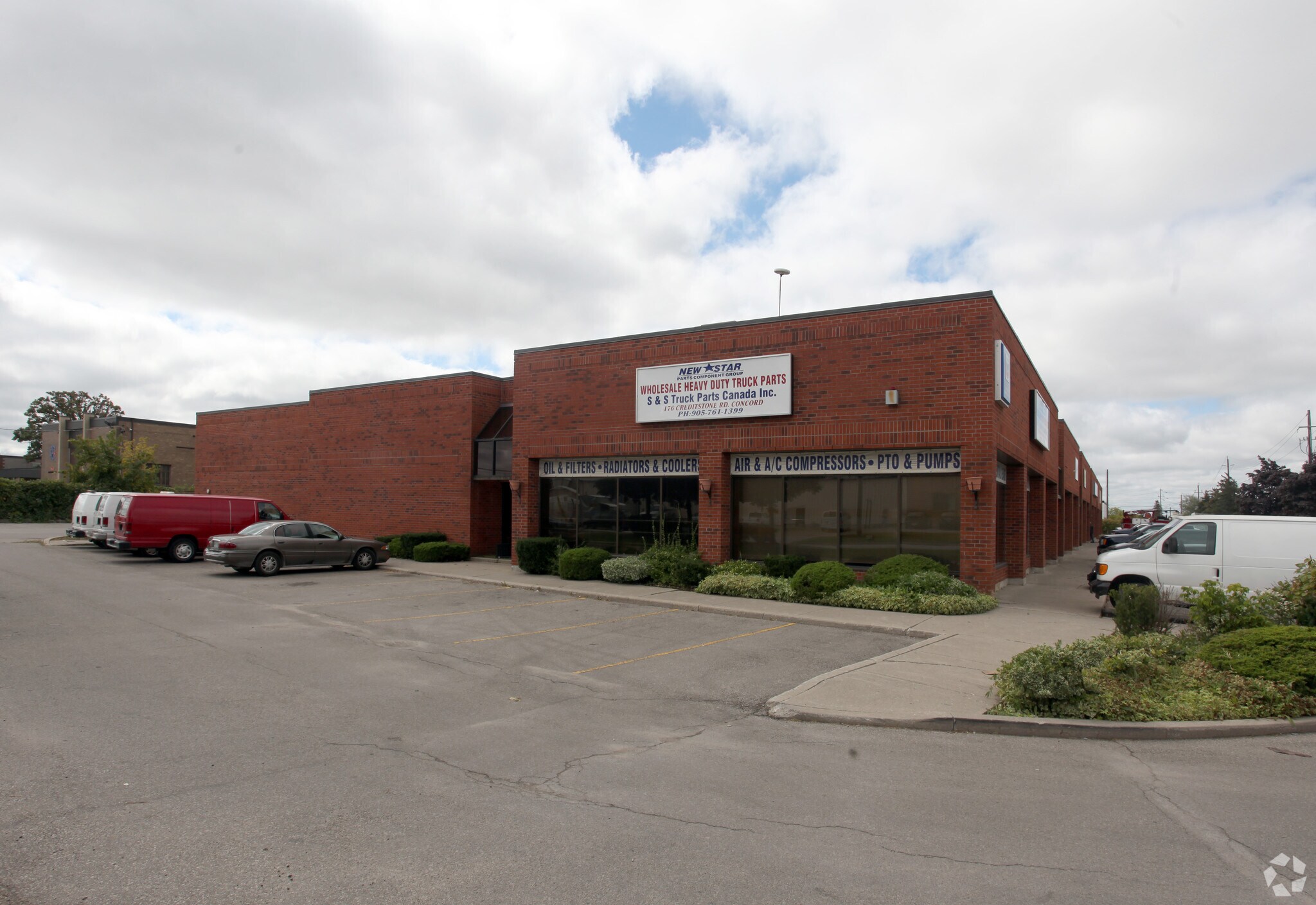 176 Creditstone Rd, Vaughan, ON à vendre Photo principale- Image 1 de 7