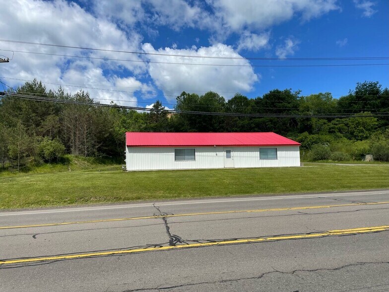 6101 State Highway 12, Norwich, NY à louer - Photo du bâtiment - Image 3 de 4
