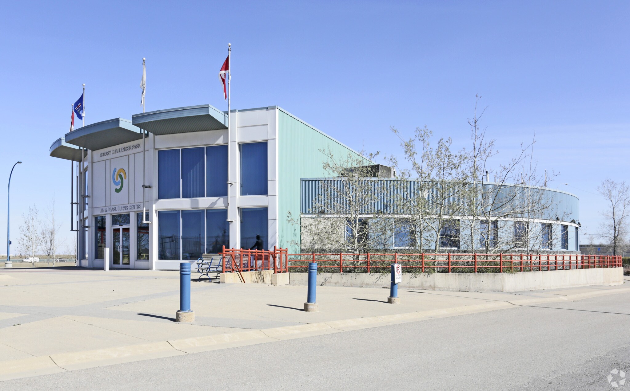 3688 48th Ave NE, Calgary, AB à vendre Photo principale- Image 1 de 1