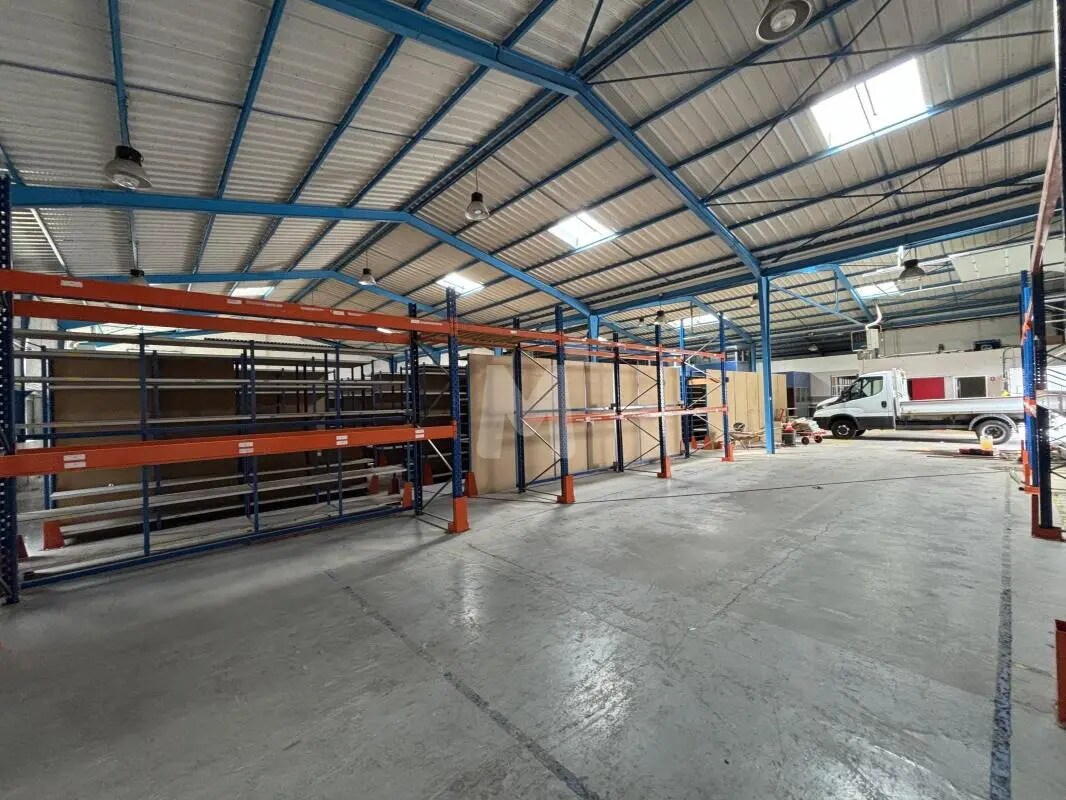 Bureau dans Morangis à louer Photo du bâtiment- Image 1 de 12