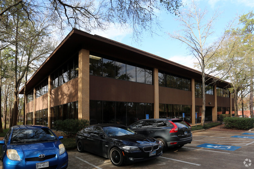 13910 Champion Forest Dr, Houston, TX for lease - Building Photo - Image 2 of 3