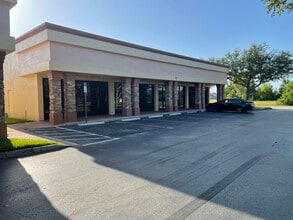 814 SW Pine Island Rd, Cape Coral, FL for lease Interior Photo- Image 1 of 6