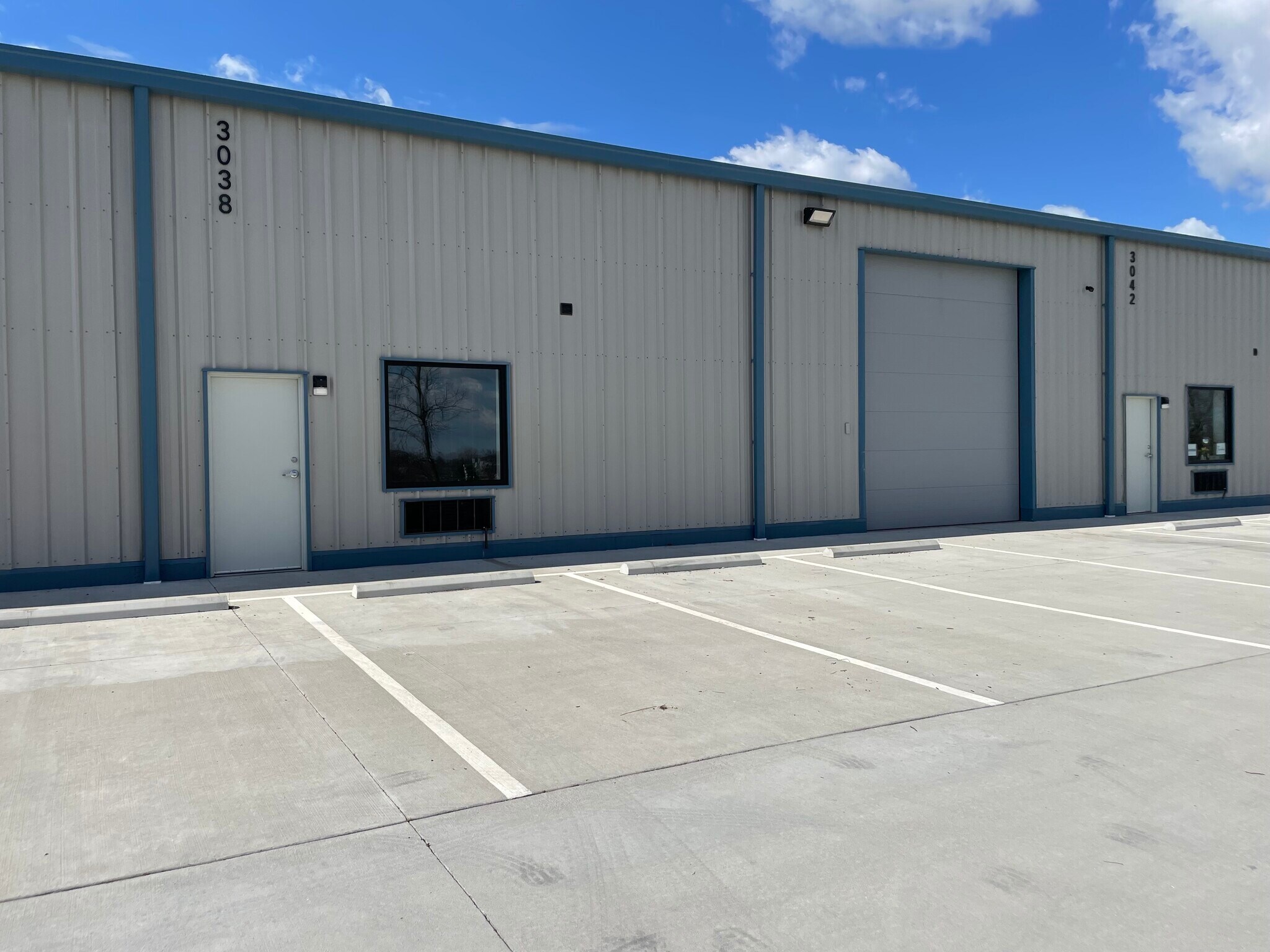 3038 Elizabeth St, Nicholasville, KY à vendre Photo du bâtiment- Image 1 de 1