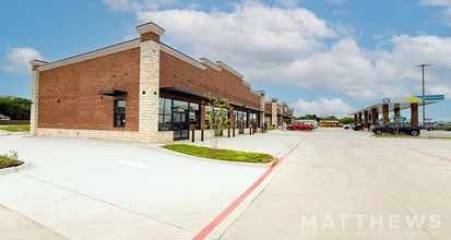1412 Farley St, Waxahachie, TX for lease Building Photo- Image 2 of 4
