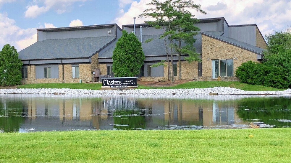 5170 Commerce Cir, Indianapolis, IN for lease - Building Photo - Image 2 of 6