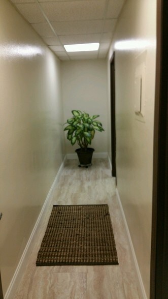 8080 W Flagler St, Miami, FL à louer - Photo du bâtiment - Image 3 de 9