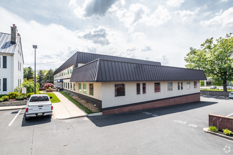401 E Marlton Pike, Cherry Hill, NJ à louer - Photo du bâtiment - Image 2 de 7