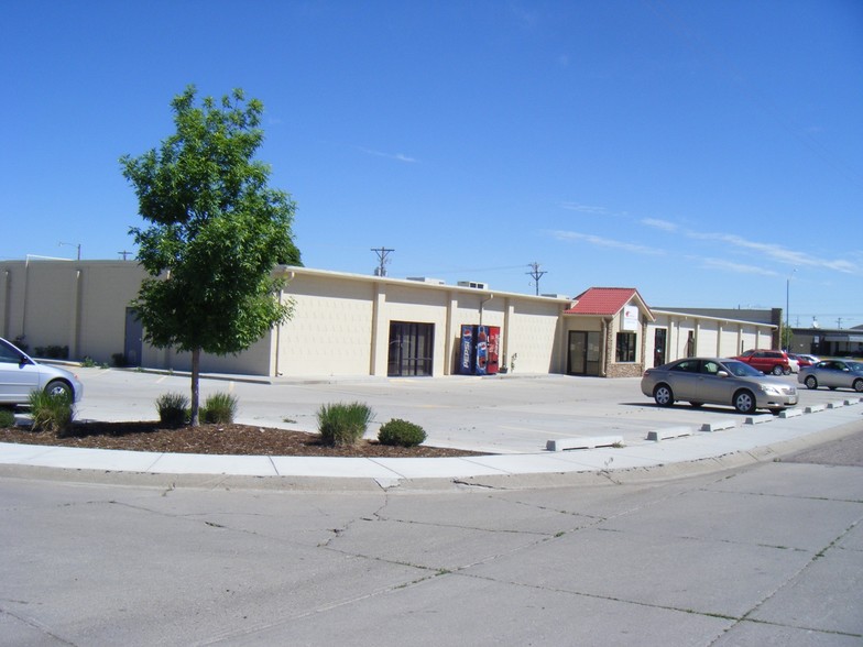 1930 E 20th Pl, Scottsbluff, NE for lease - Building Photo - Image 3 of 5