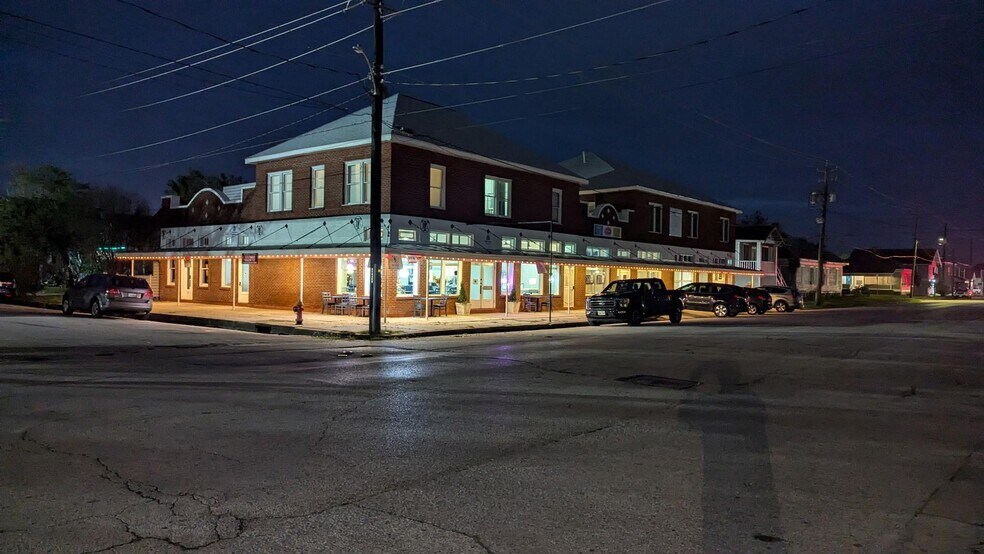 1502 39th St, Galveston, TX à vendre - Photo du bâtiment - Image 3 de 42