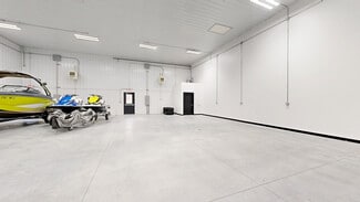 Plus de détails pour 10 Regency Oaks Blvd, Rochester, NY - Local d'activités à louer