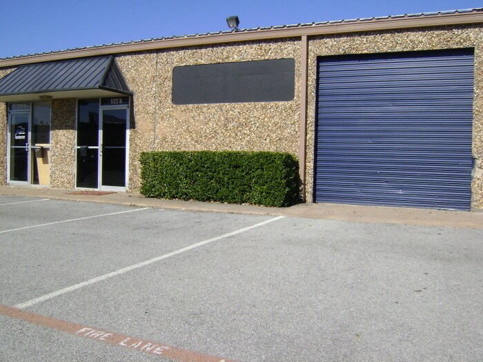 605 S Sherman St, Richardson, TX à louer - Autre - Image 2 de 14
