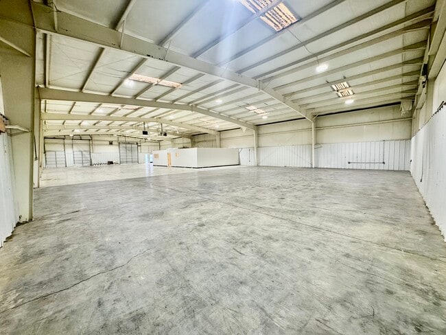 More details for 3123 Cedar Park, Greensboro, NC - Industrial for Lease