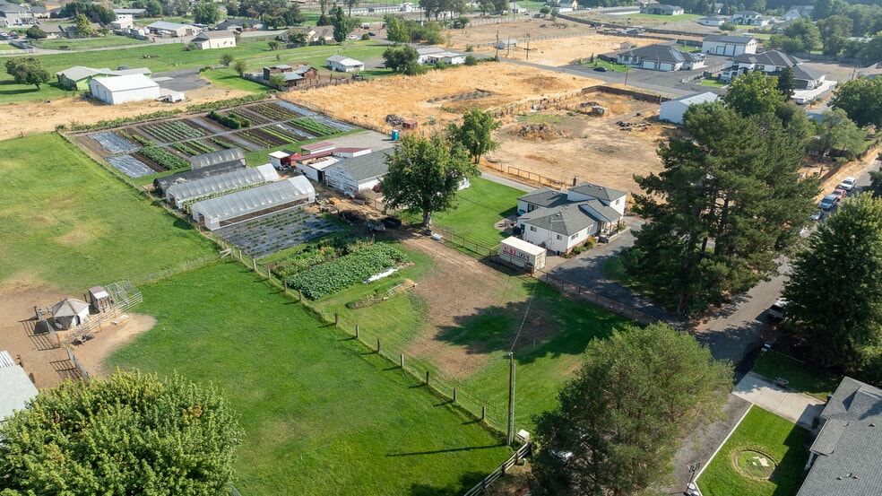 6109 W Richardson Rd, Pasco, WA à vendre - Photo du bâtiment - Image 2 de 41
