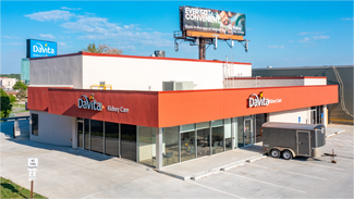 More details for 11425 W Dodge Rd, Omaha, NE - Retail for Sale