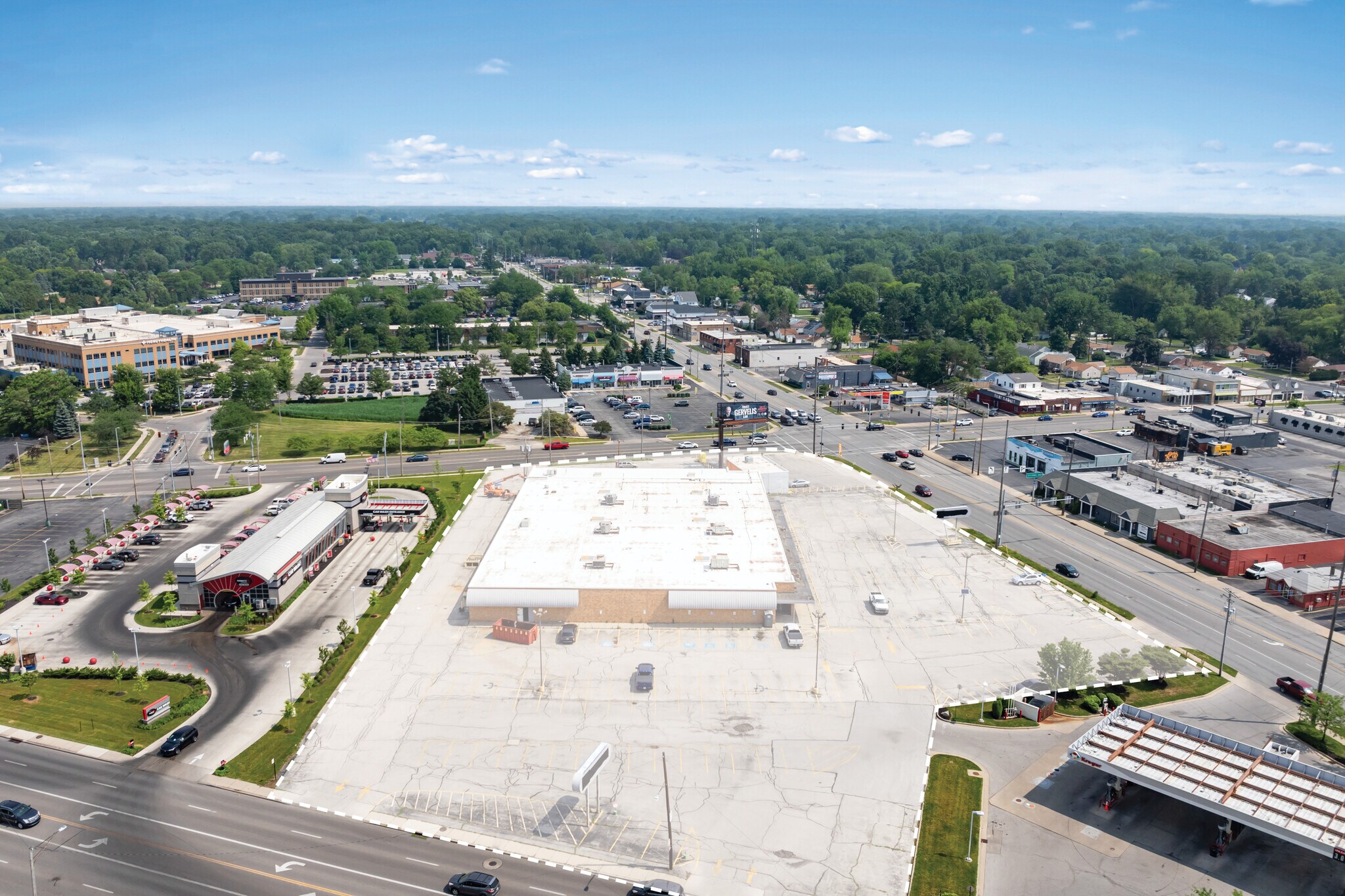 3911 Secor Rd, Toledo, OH à vendre Photo du bâtiment- Image 1 de 1