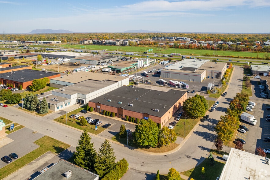 3405-3417 St 1st, Longueuil, QC à louer - Aérien - Image 3 de 3
