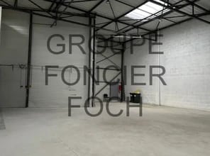 Flex in Saint-Priest for lease Interior Photo- Image 1 of 7