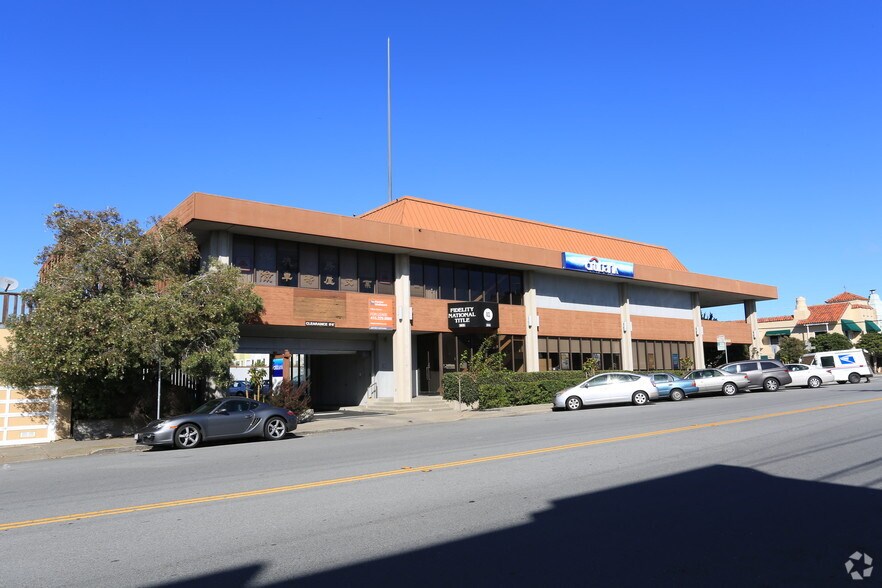 1900 Noriega St, San Francisco, CA à louer - Photo du bâtiment - Image 2 de 2