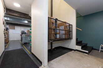 10-12 Park St, Winchester, MA for lease Interior Photo- Image 2 of 24