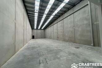 7 Dissik St, Cheltenham for lease Interior Photo- Image 2 of 2