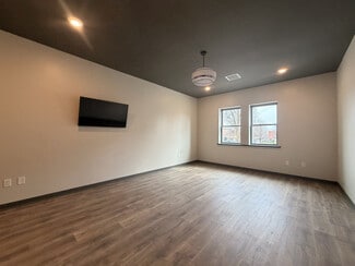 More details for 4-20 W Main St, Danville, IN - Office for Lease