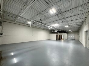 10-16 Democrat Way, Gibbsboro, NJ for lease Interior Photo- Image 2 of 4
