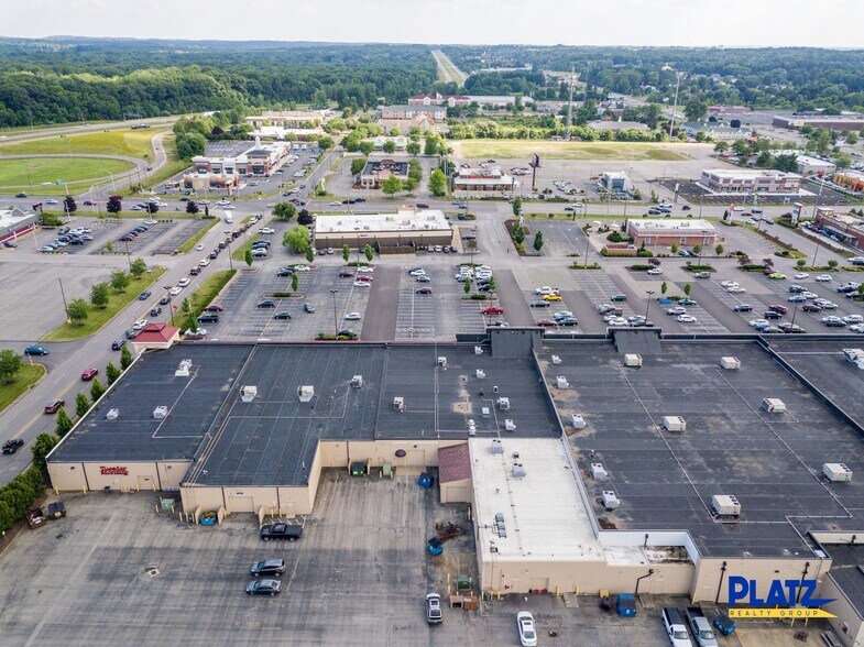 1090-1320 Boardman Poland Rd, Youngstown, OH à louer - Photo du bâtiment - Image 3 de 16