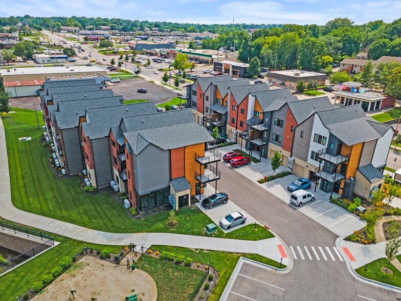 6101-6123 Nieman Road, Shawnee, KS for lease - Aerial - Image 3 of 11