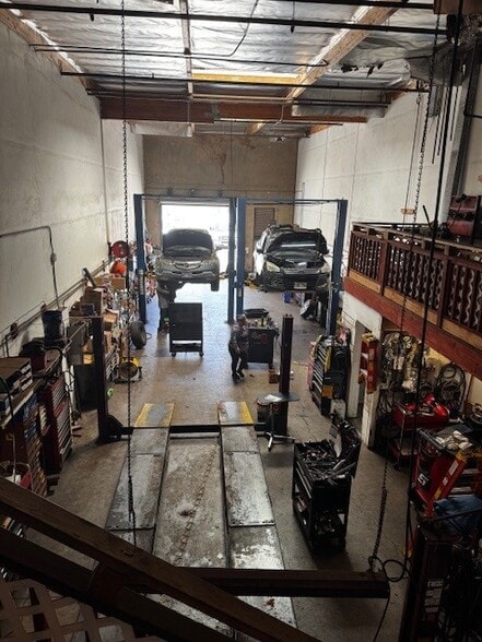 300 Ohukai Rd, Kihei, HI for sale - Interior Photo - Image 2 of 4