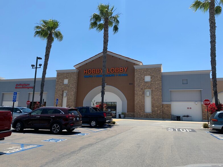 555-595 Grand Ave, San Marcos, CA for lease - Building Photo - Image 3 of 11