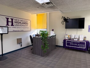 5001 Indian School Rd NE, Albuquerque, NM for lease Interior Photo- Image 1 of 5