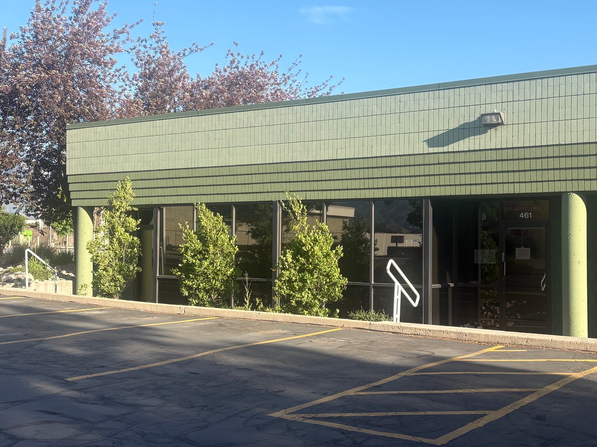 461-479 Century Dr, Salt Lake City, UT for lease Building Photo- Image 1 of 6