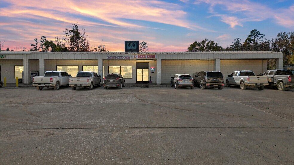 615 W Court St, Newton, TX à vendre - Photo du bâtiment - Image 2 de 7