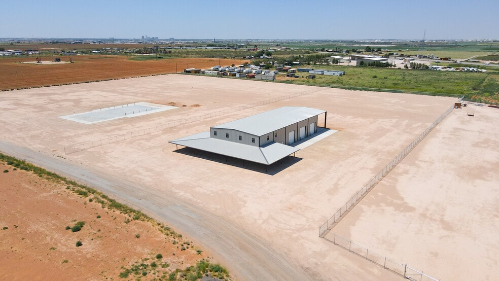 4601 E County Road 128, Midland, TX for lease - Building Photo - Image 2 of 18