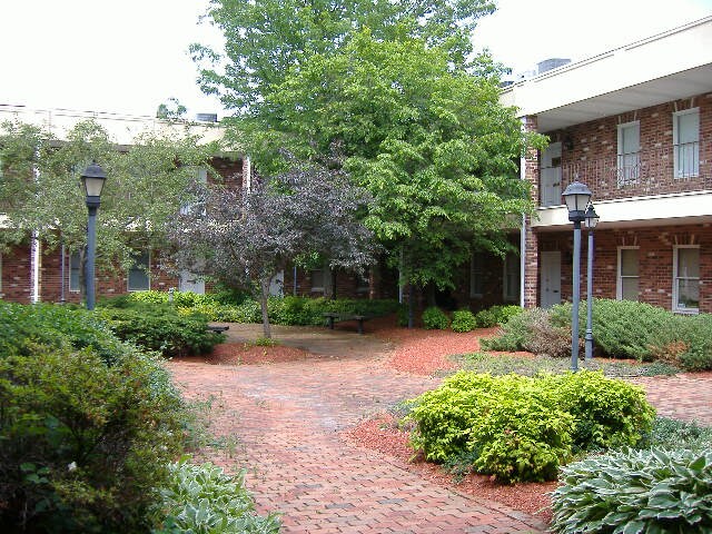 7700 Old Branch Ave, Clinton, MD à vendre - Photo du bâtiment - Image 3 de 27