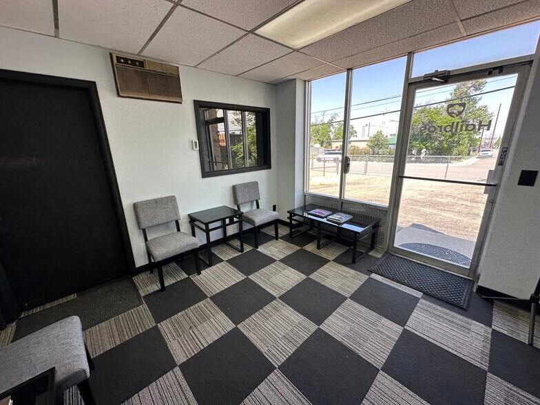 3650 E 41st Ave, Denver, CO à vendre - Photo intérieure - Image 2 de 9