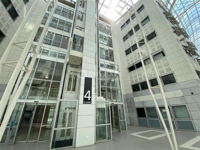 Office in Tremblay-en-France for lease Building Photo- Image 1 of 7