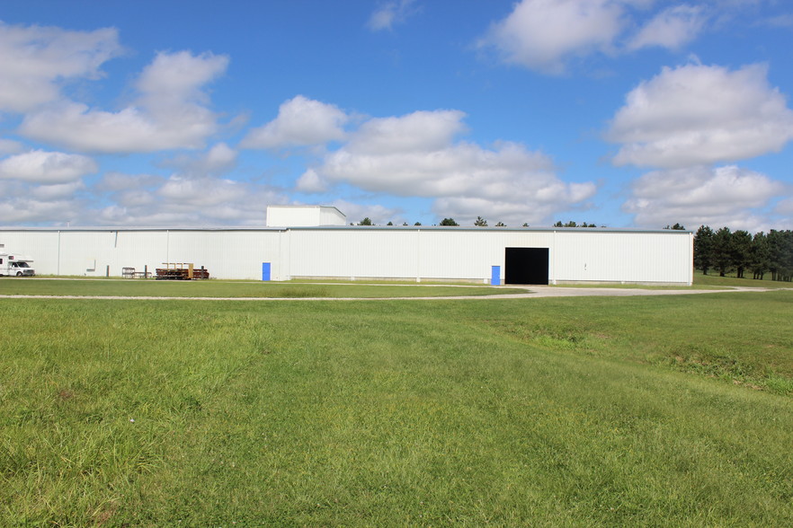 1735 E Main St, Lamoni, IA for sale - Primary Photo - Image 1 of 1