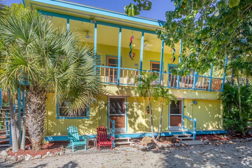 720 Donax St, Sanibel, FL for sale - Building Photo - Image 3 of 5