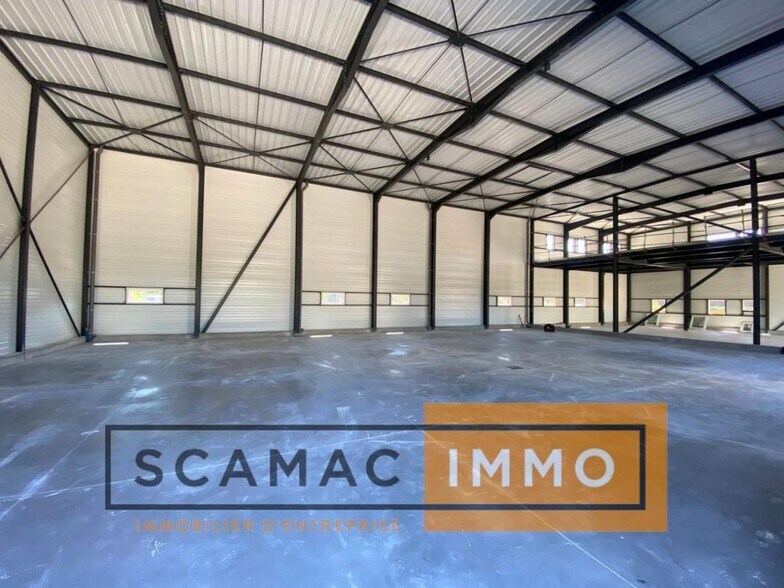 Industrial in Vedène for lease - Building Photo - Image 3 of 4