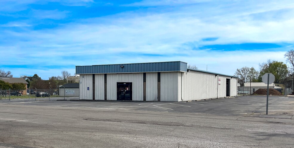 107 Parkway Dr NW, Huntsville, AL à louer - Photo du bâtiment - Image 2 de 7